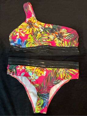 SHEIN Fuchsia Tropical Floral One-Shoulder Bikini Set